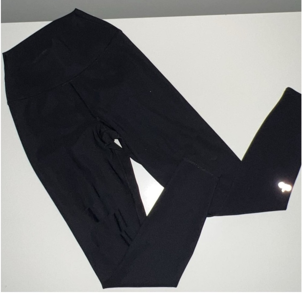 ALO Yoga High-Waist Ripped Warrior Legging size XXS perfect condition NO flaws - Picture 14 of 16